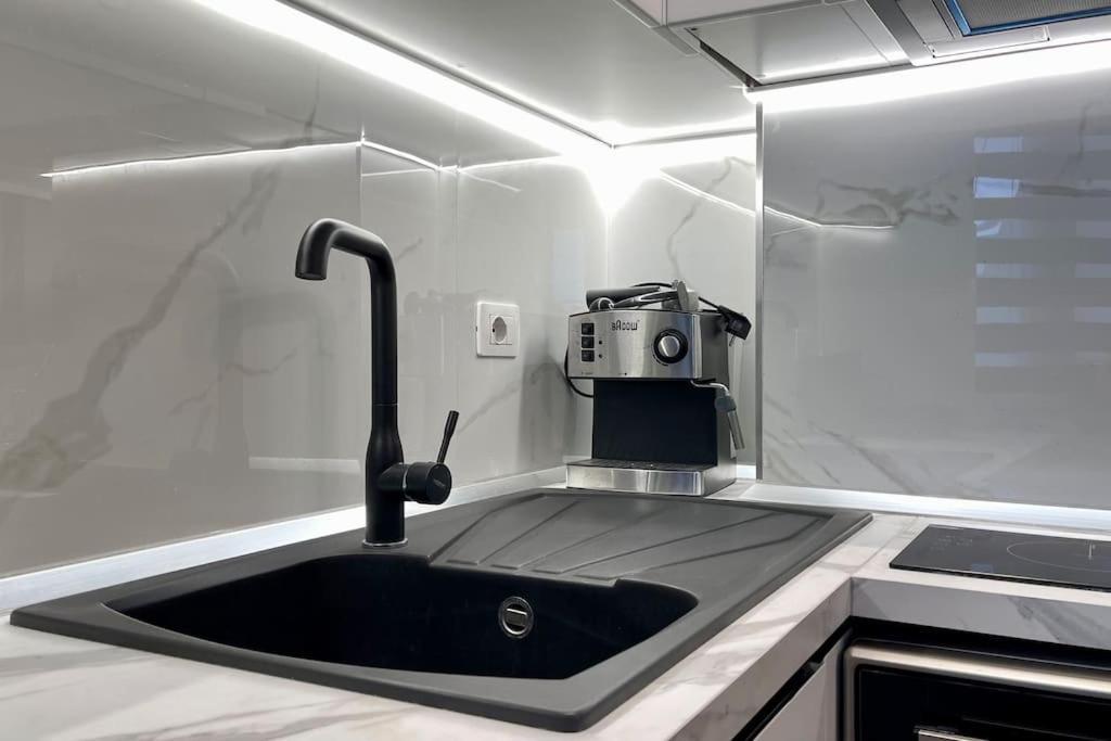 53° Bs Skanderbeg Center Comfort *